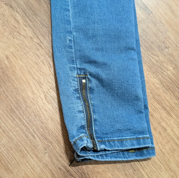 PrettyLittleThing Women's Skinny Blue Jeans Size 10 - Picture 8 of 8